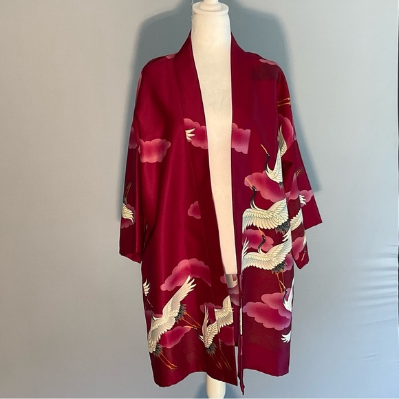 Maruko Kimono Ladies Medium Raspberry Polyester with Flying Crane Design - Picture 6 of 16